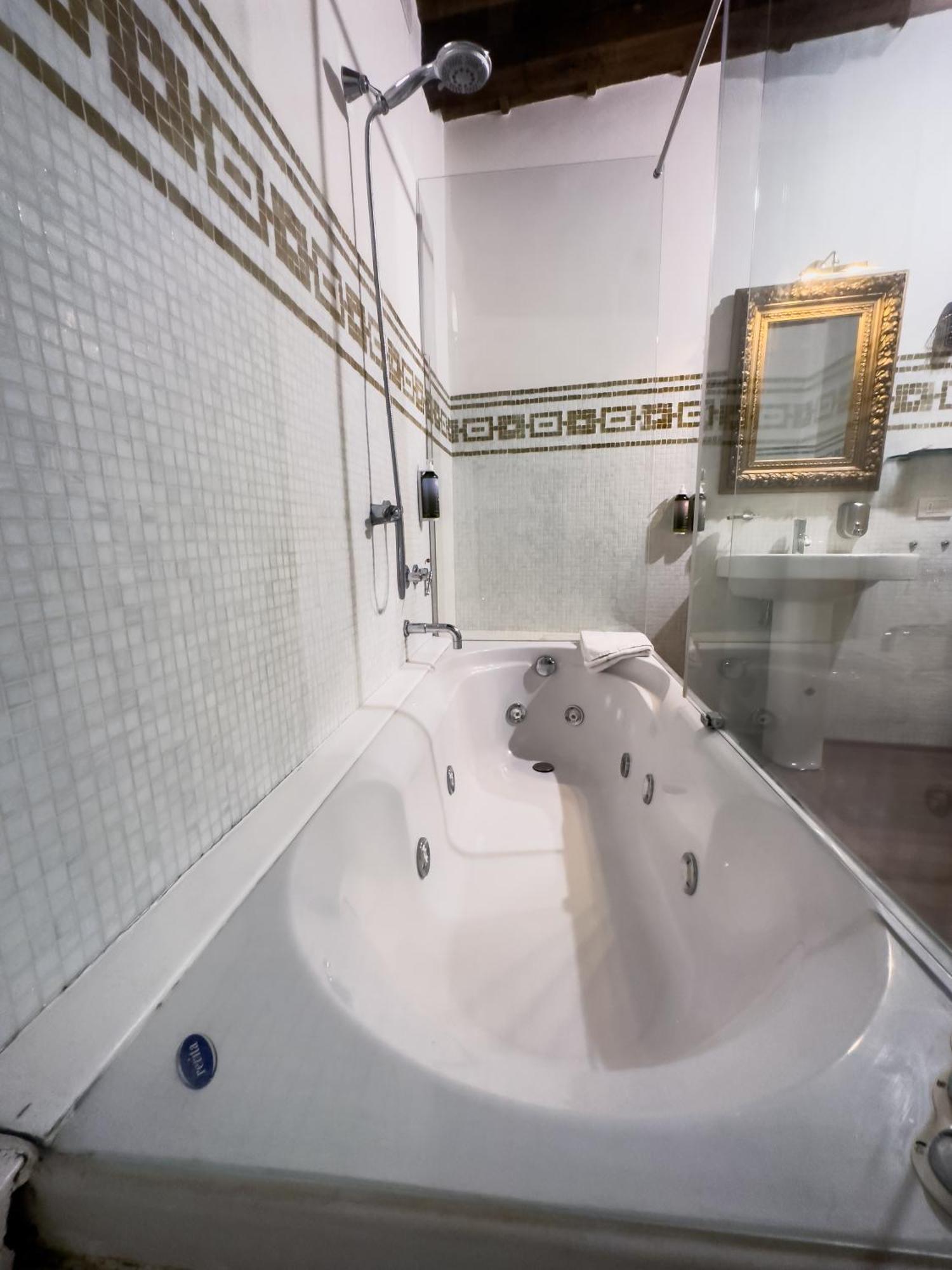 Truly Verona - Delle Erbe Suites Exterior foto